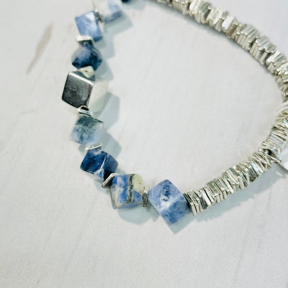 NEW French Connection Bracelet and Earring Jewerly Bundle - Picture 13 of 13